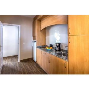 VITALCLASS LANZAROTE SPORTS & WELLNESS RESORT - Alojamientos en COSTA TEGUISE