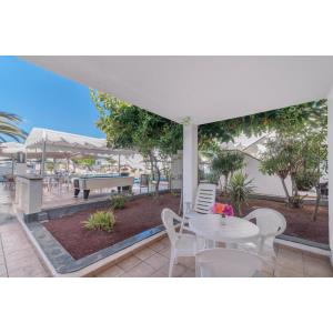 PARQUE TROPICAL - Alojamientos en PUERTO DEL CARMEN