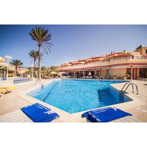 LIVVO ESMERALDA MARIS - Alojamientos en COSTA CALMA