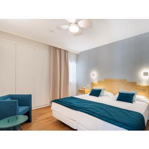 LIVVO ESMERALDA MARIS - Alojamientos en COSTA CALMA