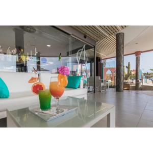 LIVVO ESMERALDA MARIS - Alojamientos en COSTA CALMA