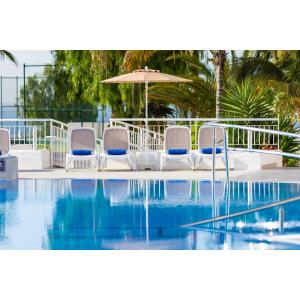 TROPICAL PARK HOTEL - Alojamientos en CALLAO SALVAJE