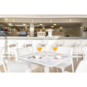 TROPICAL PARK HOTEL - Alojamientos en CALLAO SALVAJE