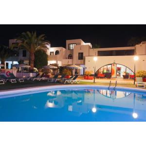 SOL APARTAMENTOS - Alojamientos en COSTA TEGUISE