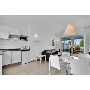 LIVVO MAR AZUL (ADULTS ONLY) - Alojamientos en CORRALEJO