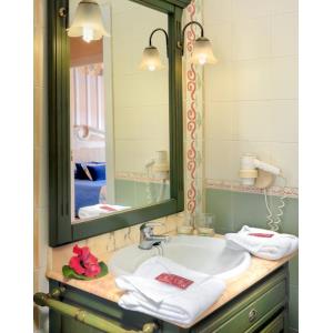 GRAN OASIS RESORT - Accomodations en PLAYA DE LAS AMERICAS