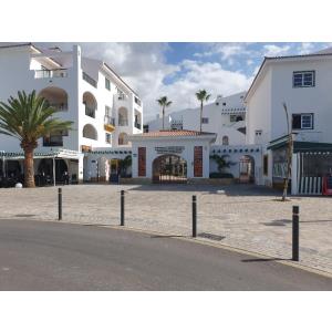 PUEBLO TORVISCAS - Alojamientos en COSTA ADEJE